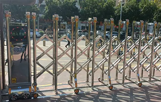 Heavy duty retractable gate Automatic retractable gate QG-G460 QiGong