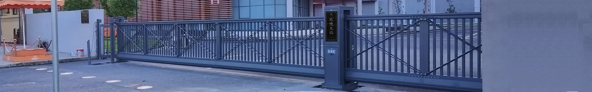 Cantilever Sliding Gate Modern cantilever sliding gates QiGong