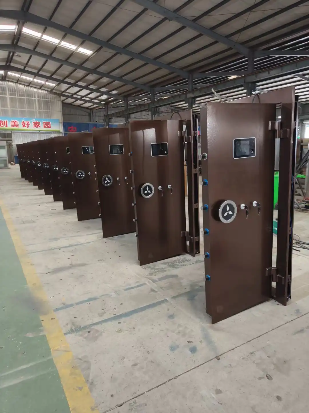 strong room door QiGong
